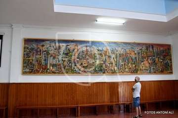 Presentanción en la sede del colectivo vecinal de Jiámar del puzzle más grande del mundo, montado por Tomás Torres/Antonio Alí.